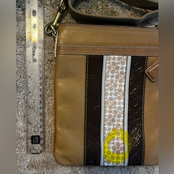 Vintage Coach Hampton Leather Striped crossbody bag - Picture 4 of 4